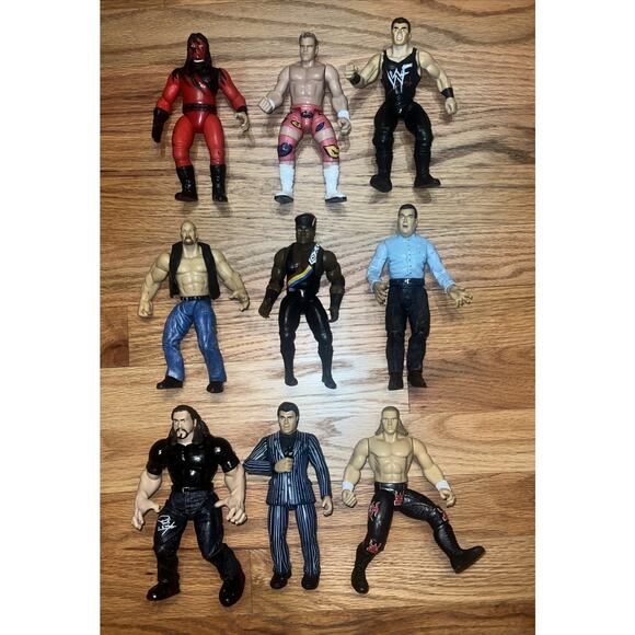 Lot Of 9 Vintage Jakks 1990s Titan Sport WWE WWF Wrestling Action Figures - Picture 1 of 7